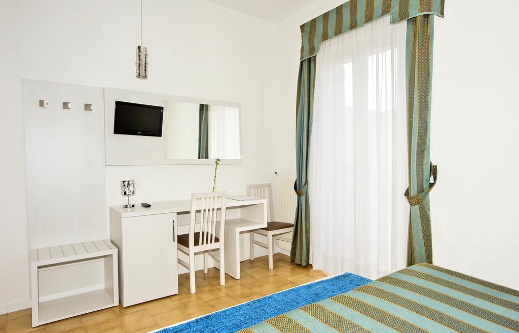 Hotel Lucerna Castiglione della Pescaia Eksteriør bilde
